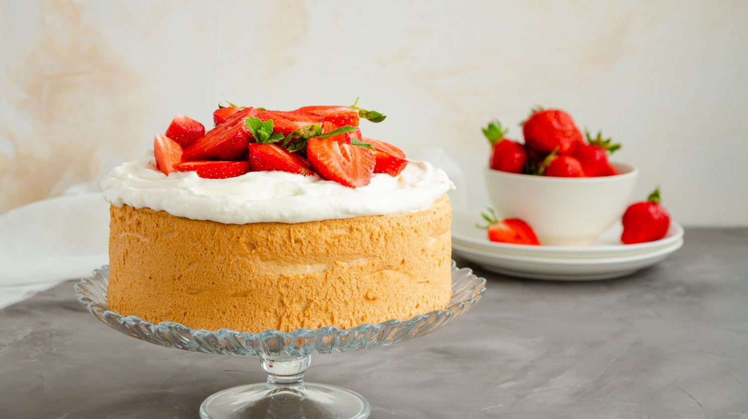 How to Bake a Fluffy Cake Without Eggs: Tips and Tricks